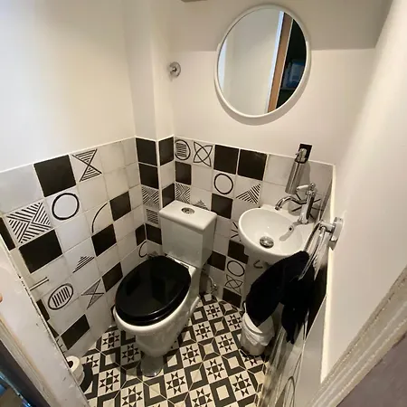 Duplex Alfama, River Views & Hydromassage Apartman